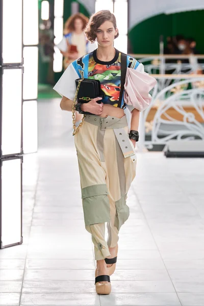 Look 36